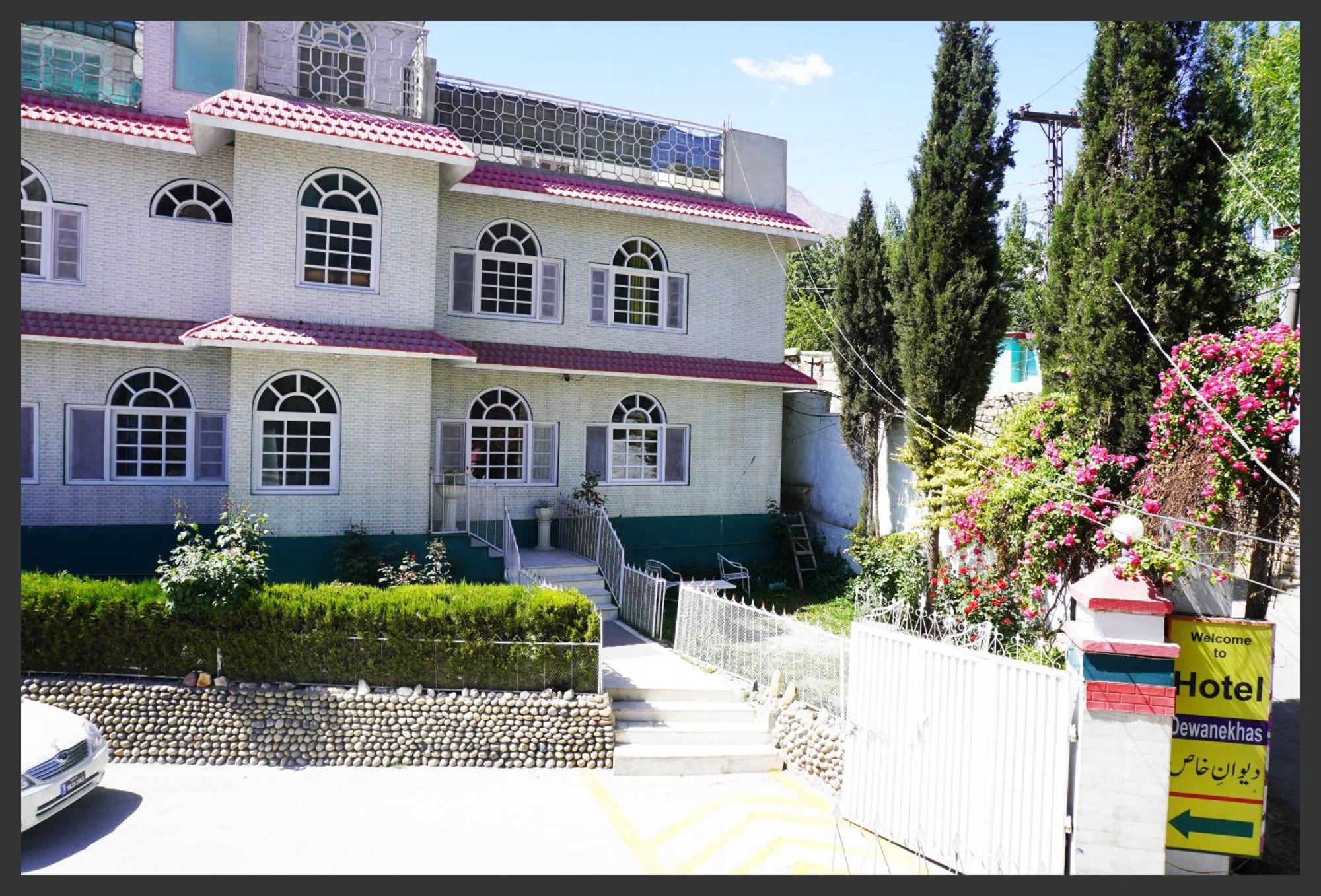 Hotel Dewanekhas Skardu Exterior foto